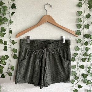 Maurice’s olive lace shorts. Size small.